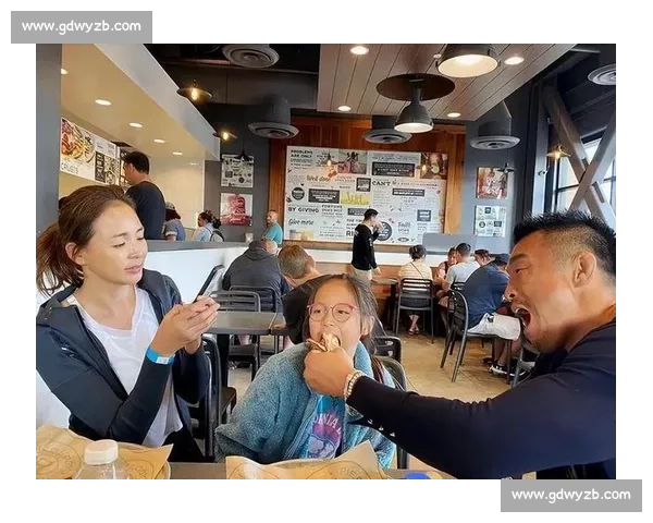 超人回来了秋成勋精彩表现全程回顾 引发观众热烈讨论与反响